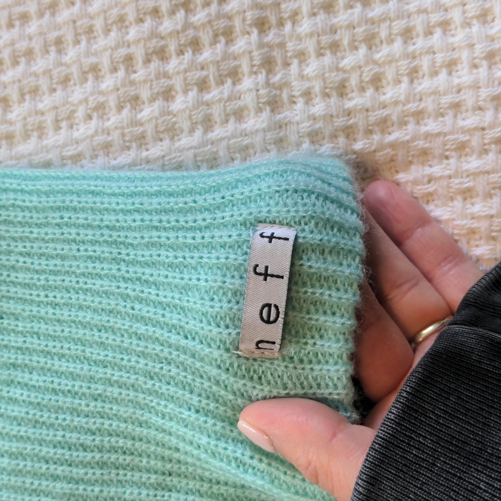 Neff Beanie - Picture 3 of 4